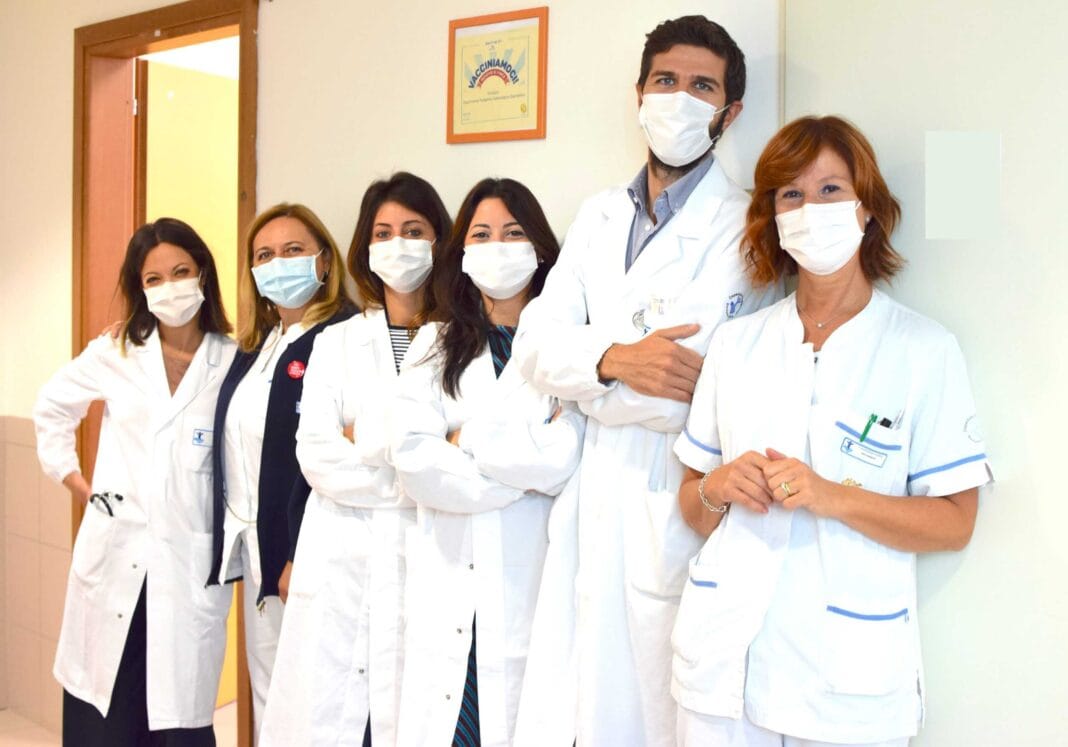 Dott.-Nicola-Cotugno-e-GRUPPO-RICERCATORI-OPBG_Test-predittivo-efficacia-vaccino-antinfluenzale-scaled-1