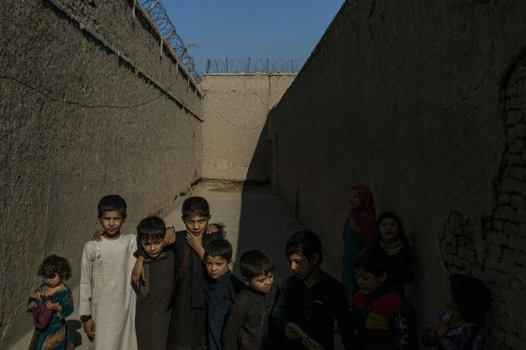afghanistan-bambini-prigione
