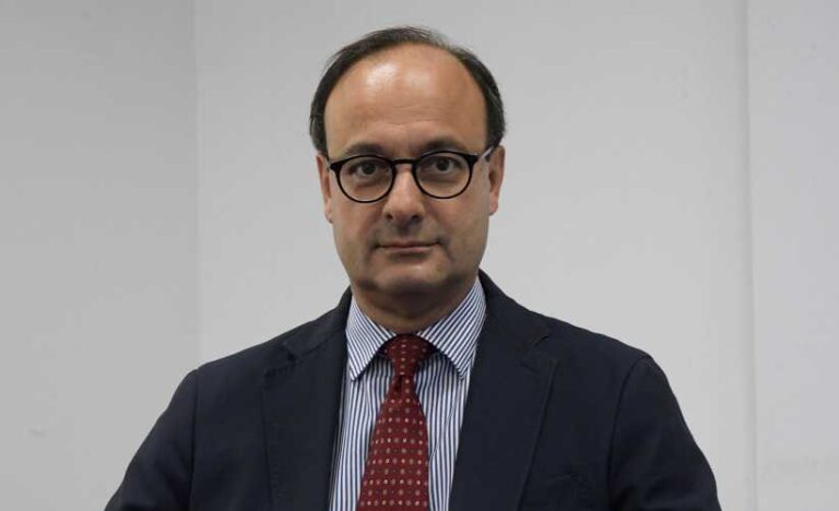 Professoressa accoltellata a Bergamo, Giannelli (ANP): “Favorevole ai metal detector nelle scuole, ma il problema è culturale”