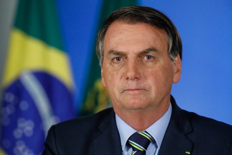 Bolsonaro: “Le accuse di pedofilia su di me sono fake news”