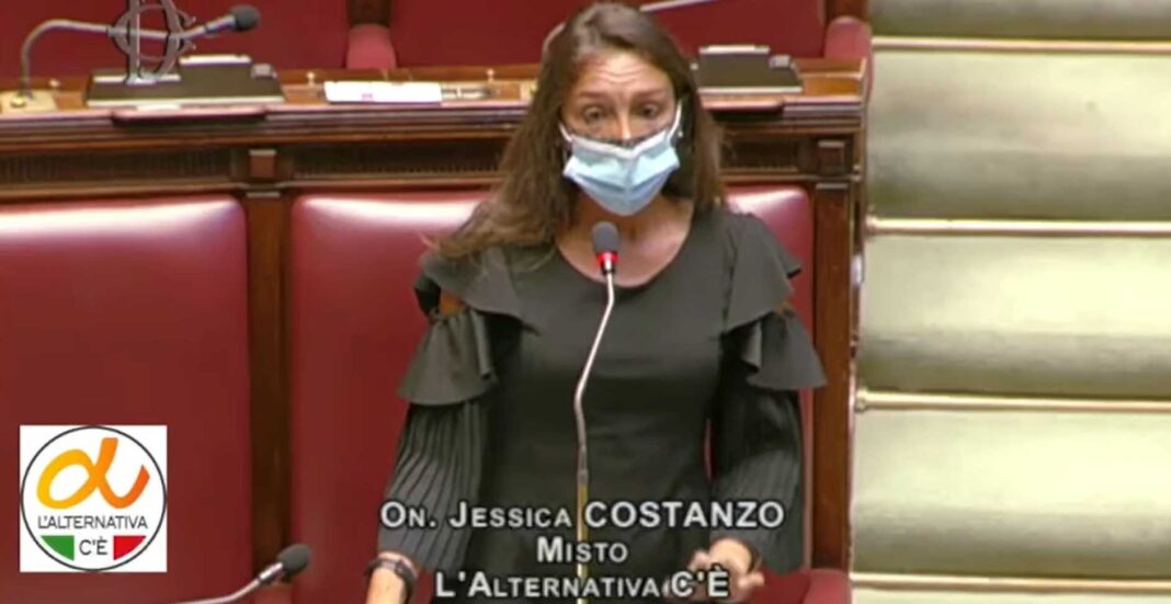costanzo-jessica-camera-alternativa
