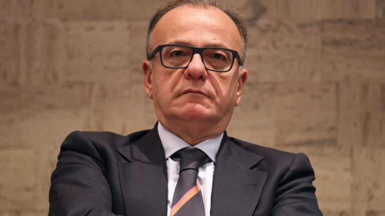Avellino Sindaco indagato. Rotondi: “Mi auguro che le inchieste in corso confermino la correttezza della sua amministrazione”