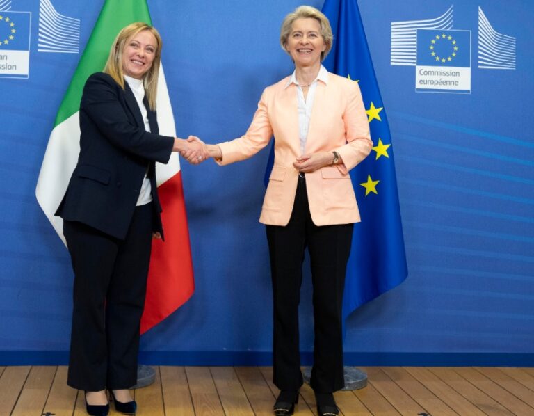 Ue. E’ la prima volta che il governo italiano vota contro candidato. Meloni: non verrà compromesso ruolo Italia