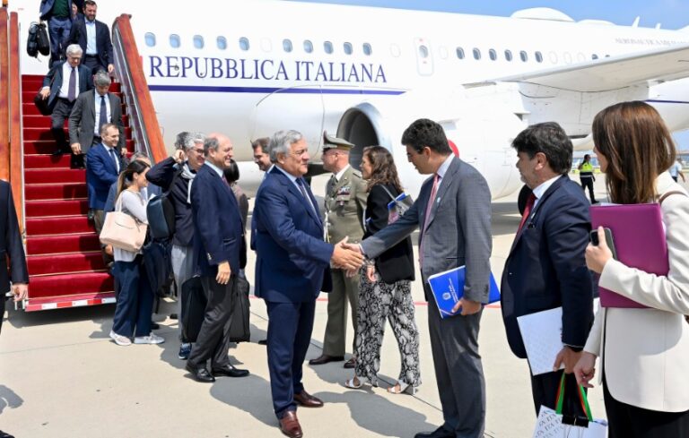 Visita ufficiale di Tajani in Cina. “Può influire su Putin per una pace giusta”.  Decisione su Via della Seta non pregiudicherà i rapporti