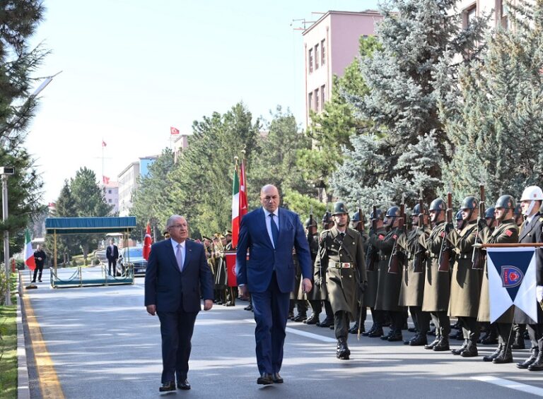 Turchia. Il ministro Crosetto in visita istituzionale. Con missione Levante aiuti dal cielo a Gaza