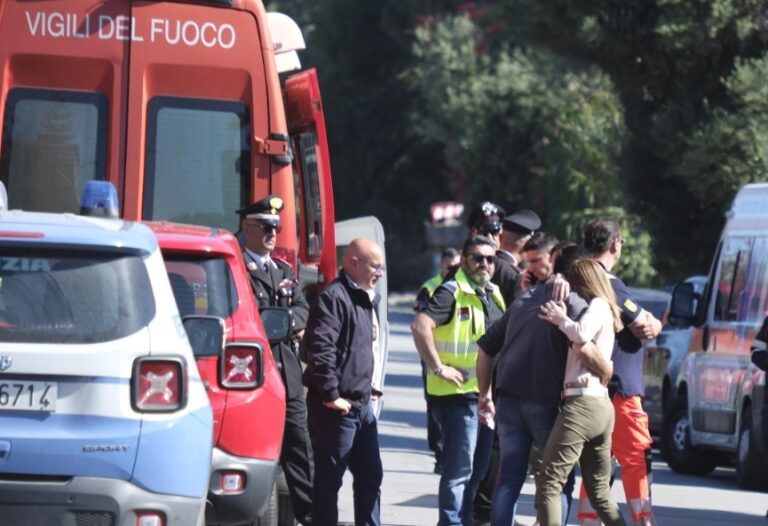 Palermo. Strage operai. Sindacati: alcuni lavoratori erano sotto inquadrati. Si certifica situazione di emergenza e di stato di guerra